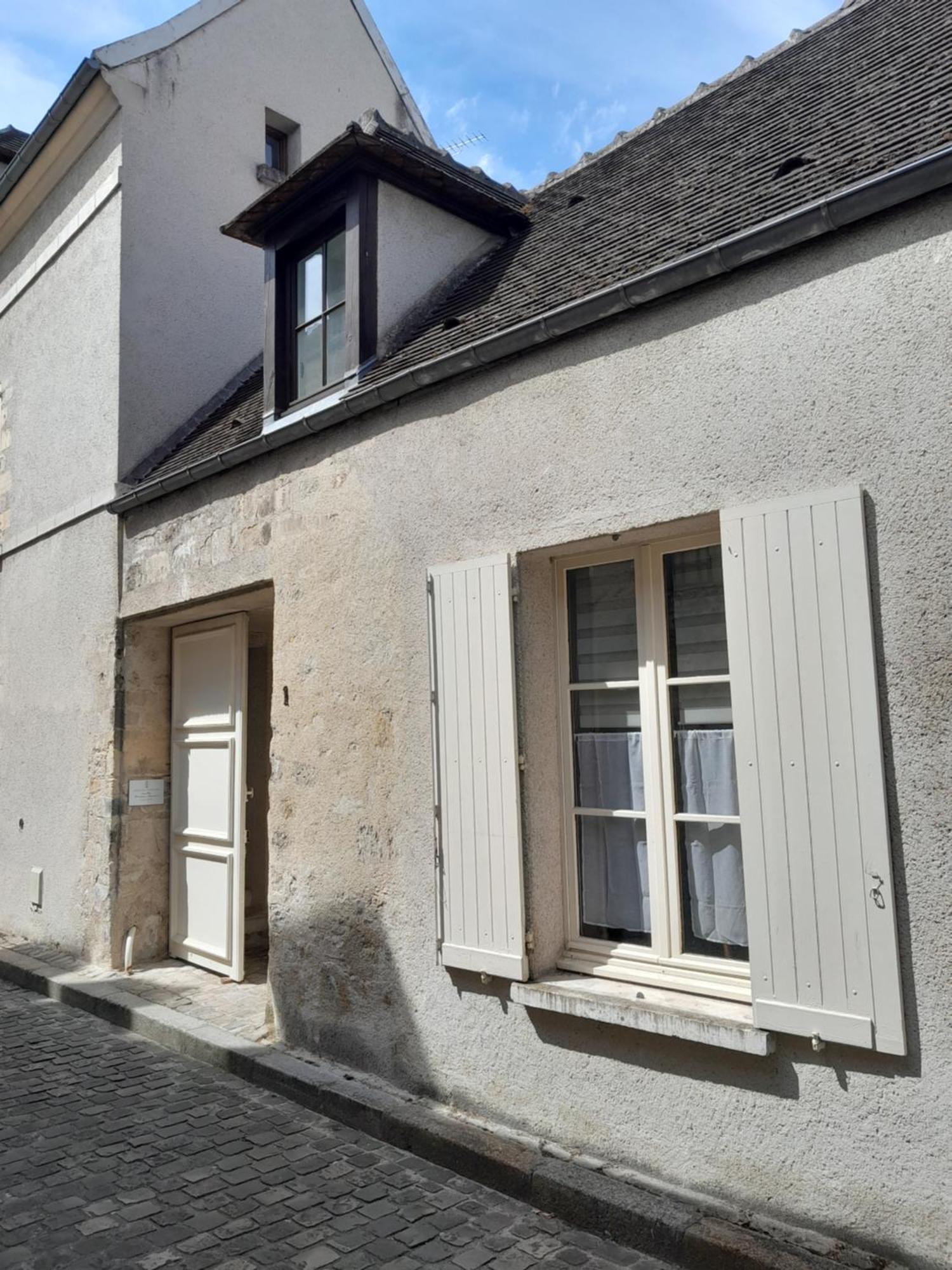 Gite La Folie De Seraphine Senlis  Eksteriør billede